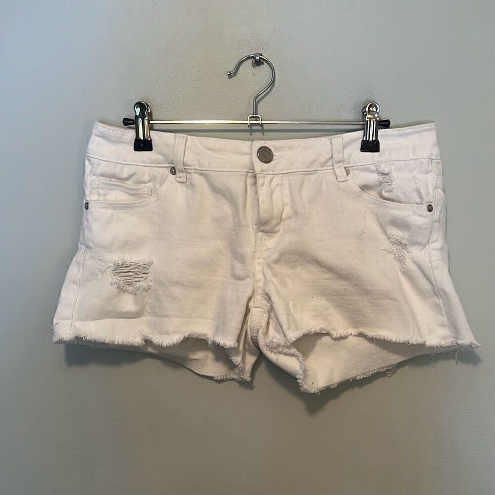 Indigo Rein Women's White Five Pocket Distressed Denim Cut Off Shorts